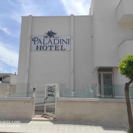 Hotel Paladini Порто-Чезарео Экстерьер фото
