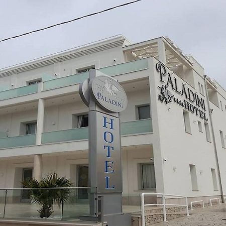 Hotel Paladini Порто-Чезарео Экстерьер фото