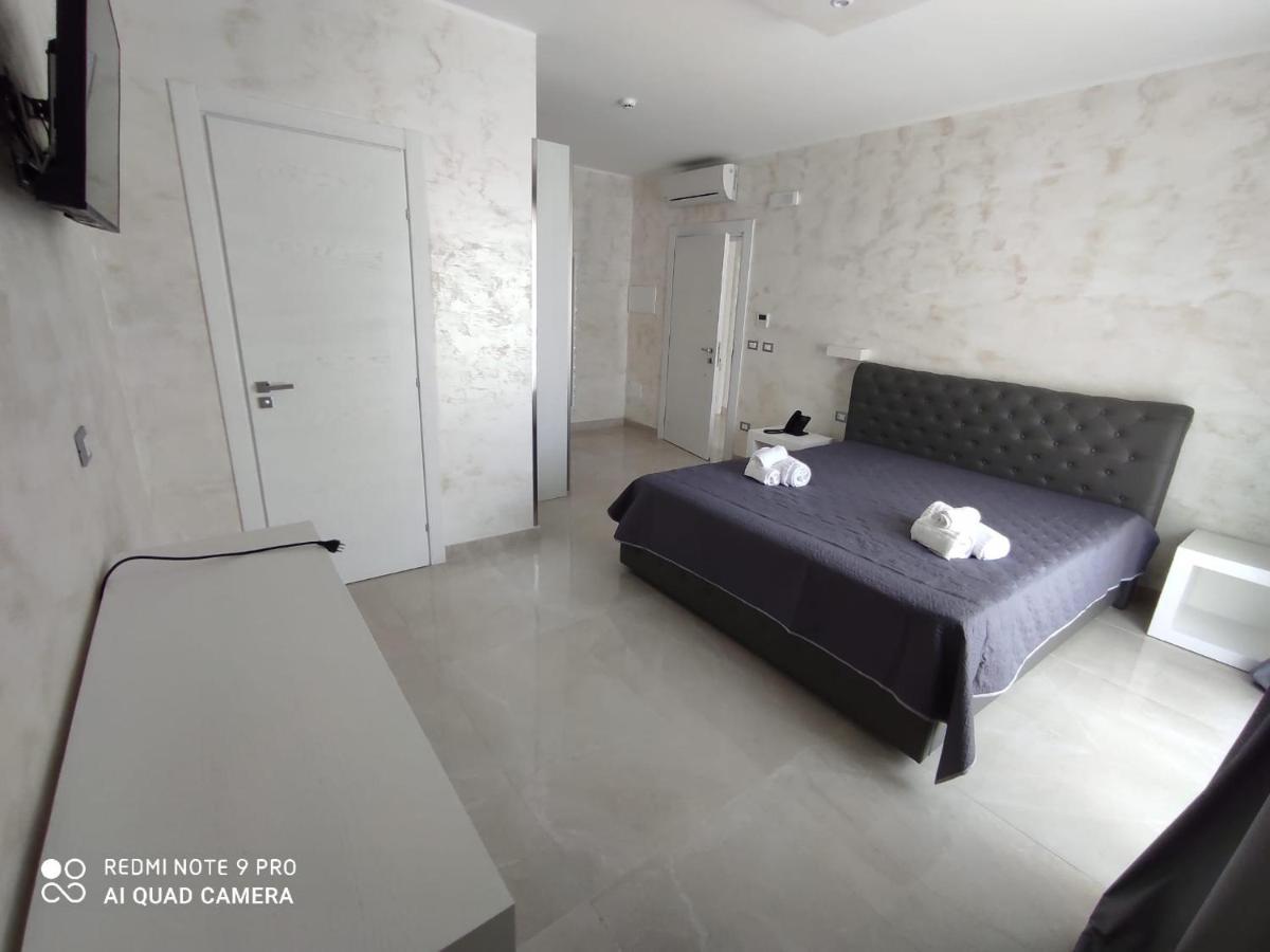 Hotel Paladini Порто-Чезарео Экстерьер фото