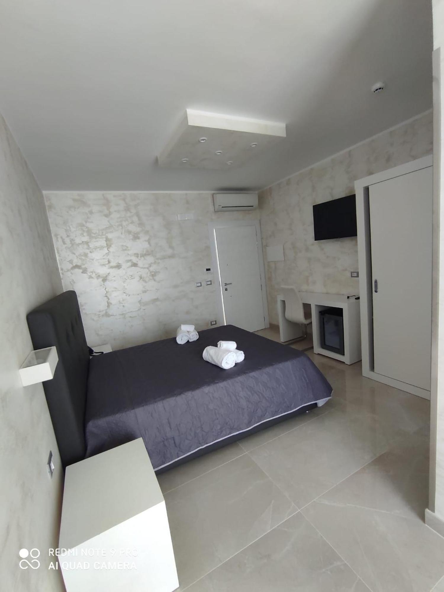 Hotel Paladini Порто-Чезарео Экстерьер фото