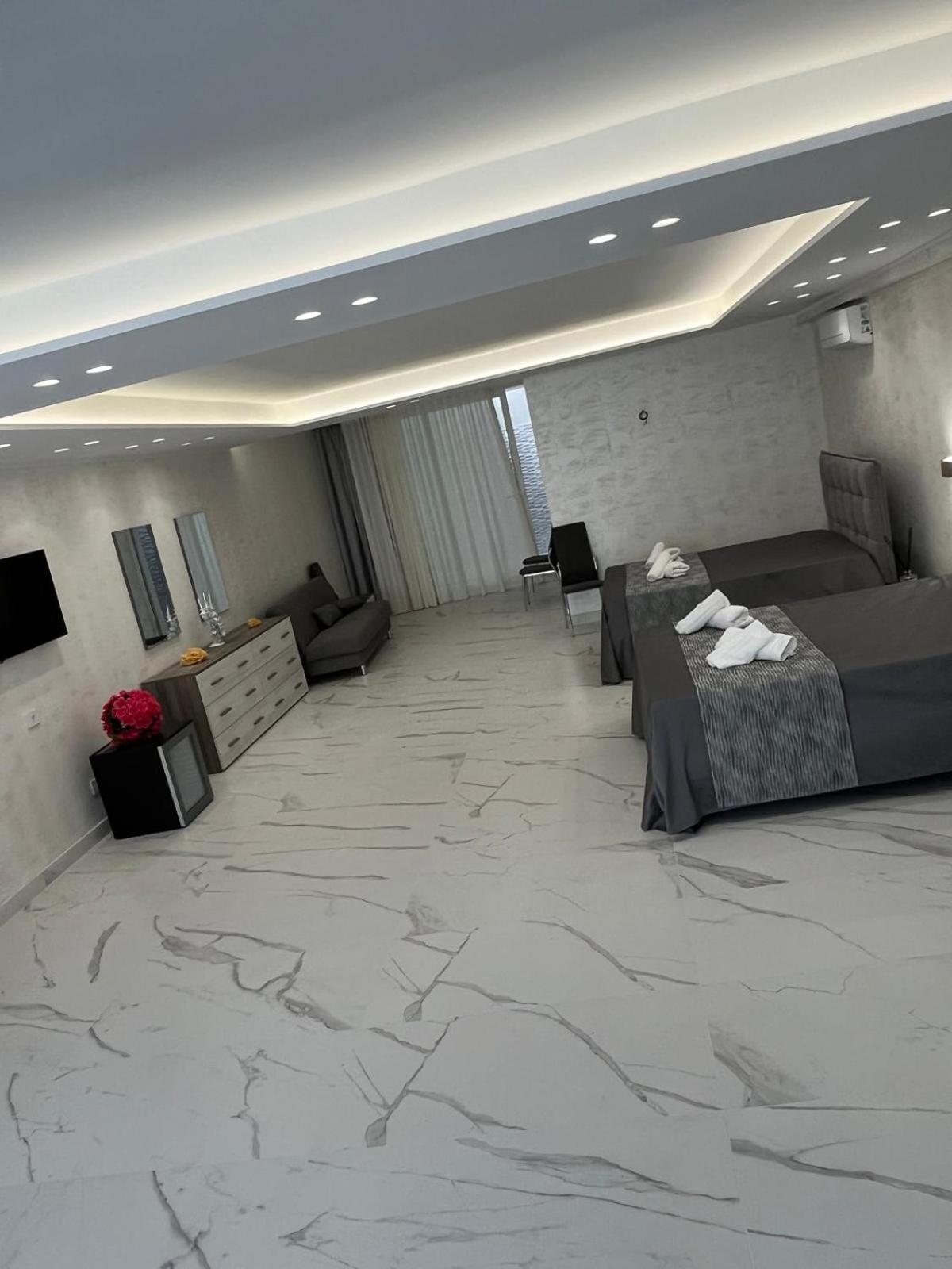 Hotel Paladini Порто-Чезарео Экстерьер фото