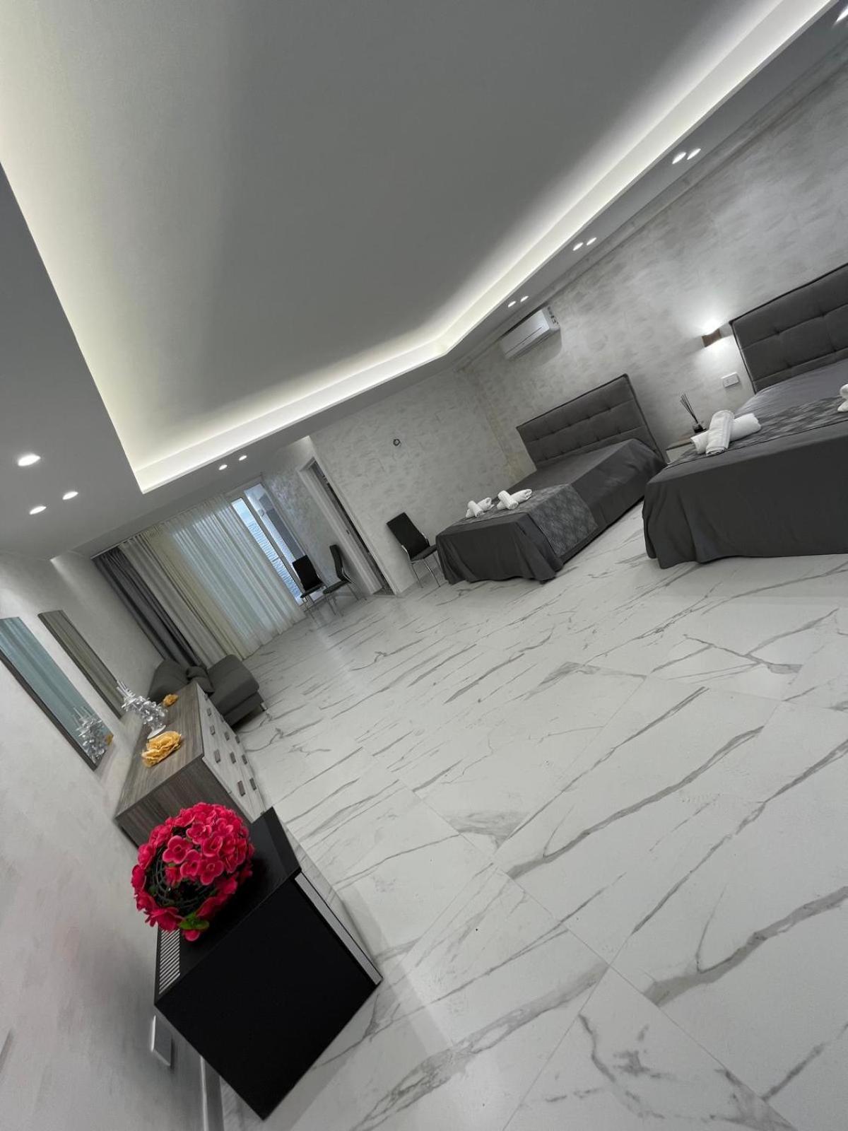 Hotel Paladini Порто-Чезарео Экстерьер фото